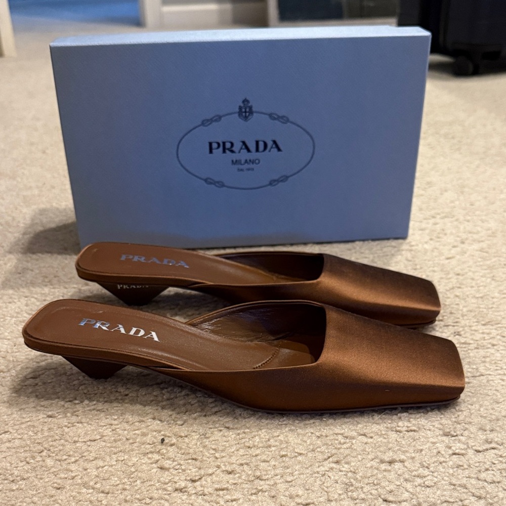 NWT Prada Women's Brown Satin Mules 39.5